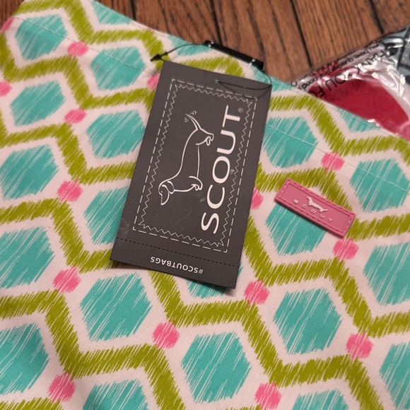 T-Bags Daytripper Hexagon Tote Bag - Picture 1 of 7